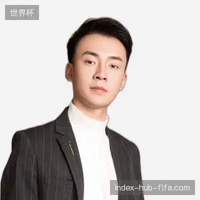 曹豪伟